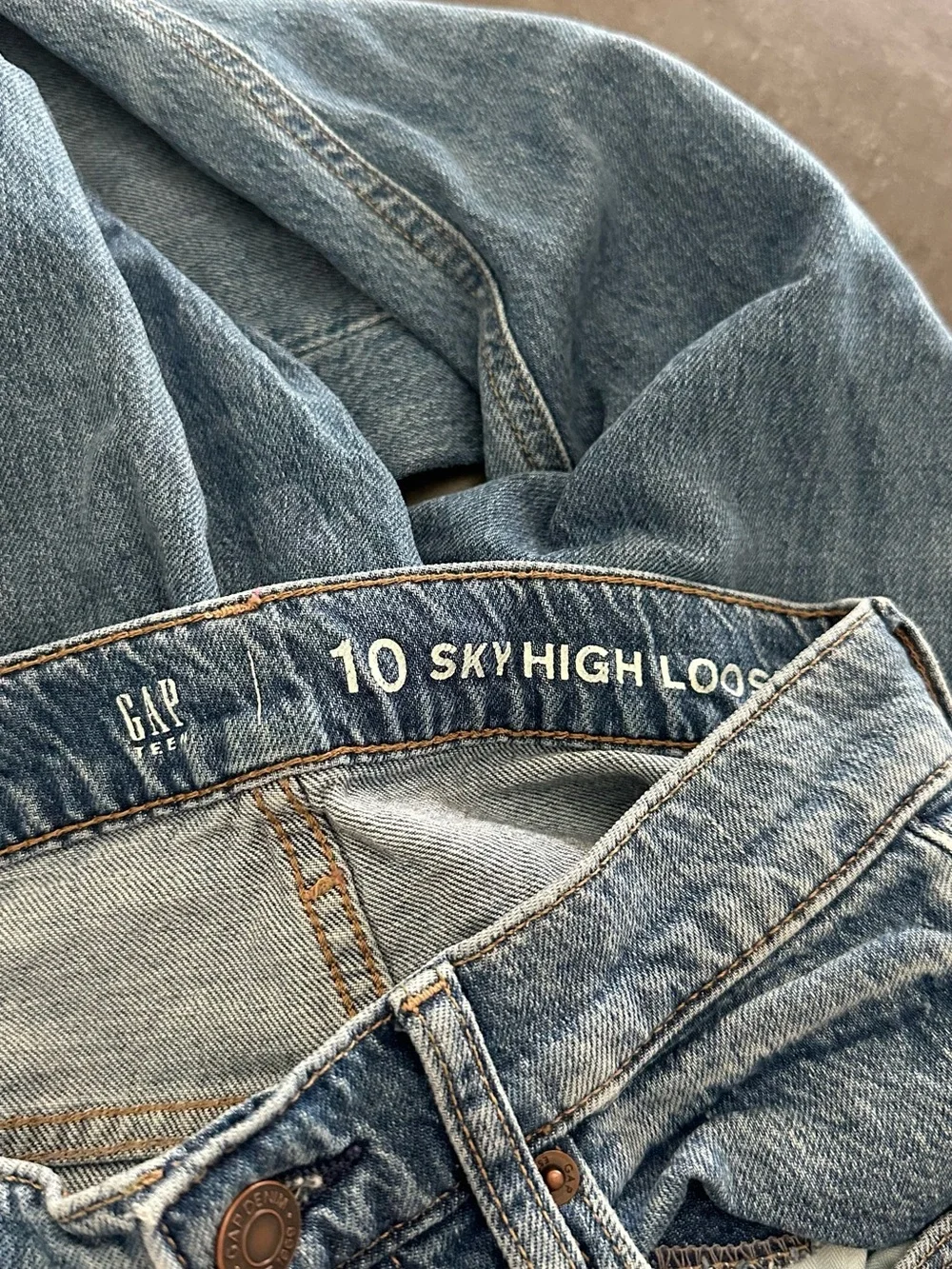 GAP classic straight